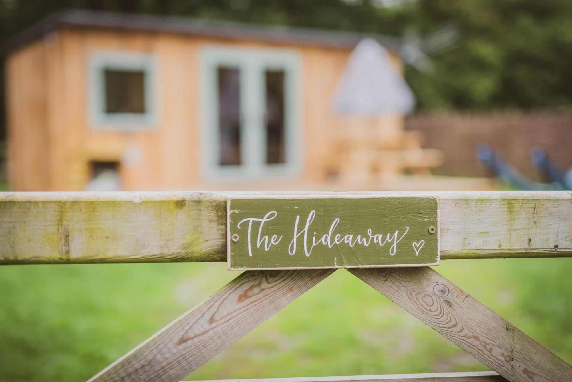 The Hideaway At Hiddenwood Glamping Hotel Corsley Екстериор снимка