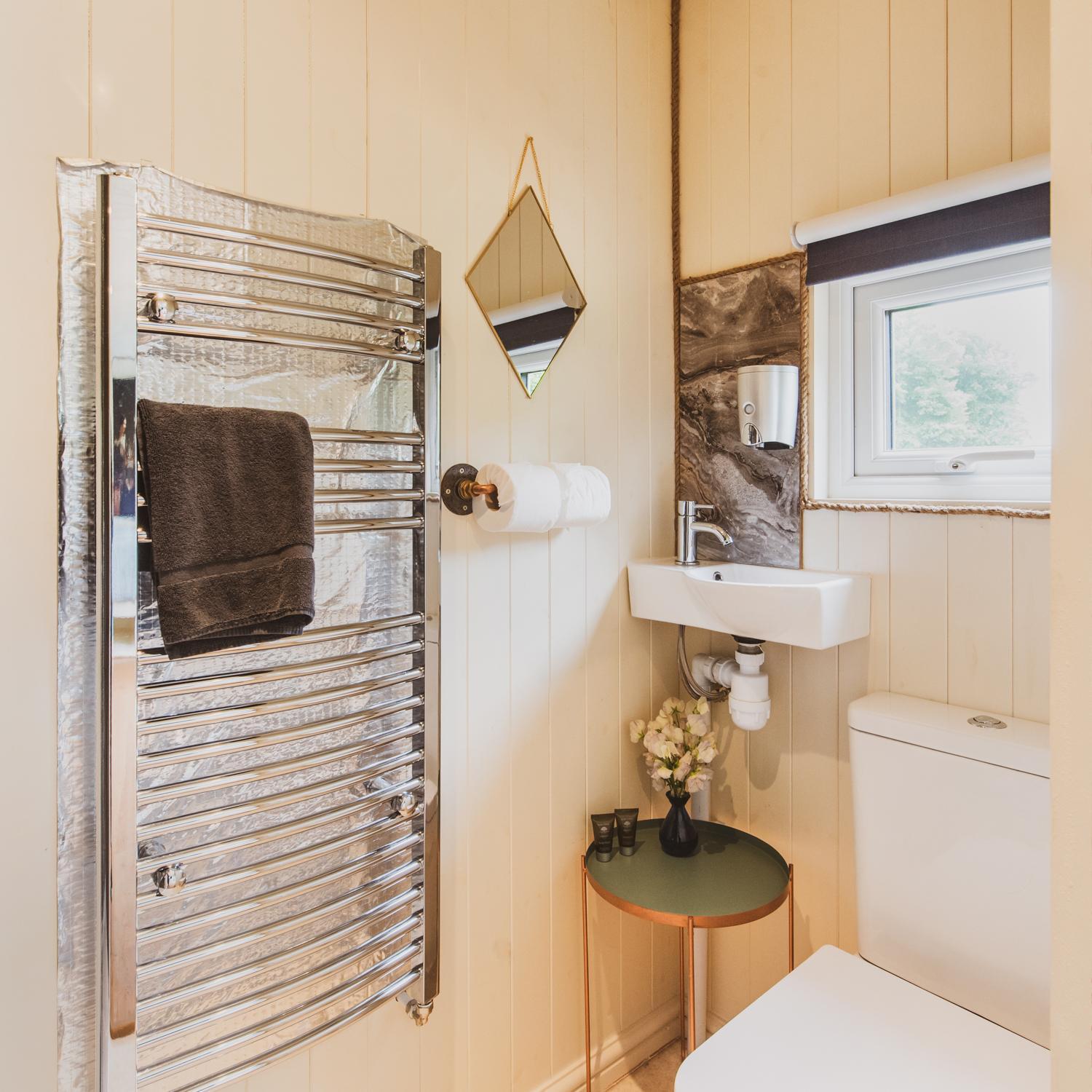 The Hideaway At Hiddenwood Glamping Hotel Corsley Екстериор снимка