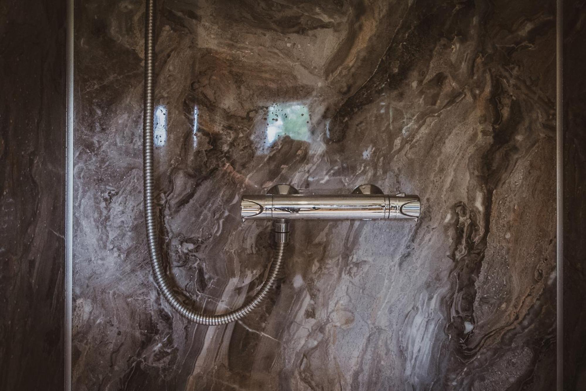 The Hideaway At Hiddenwood Glamping Hotel Corsley Екстериор снимка