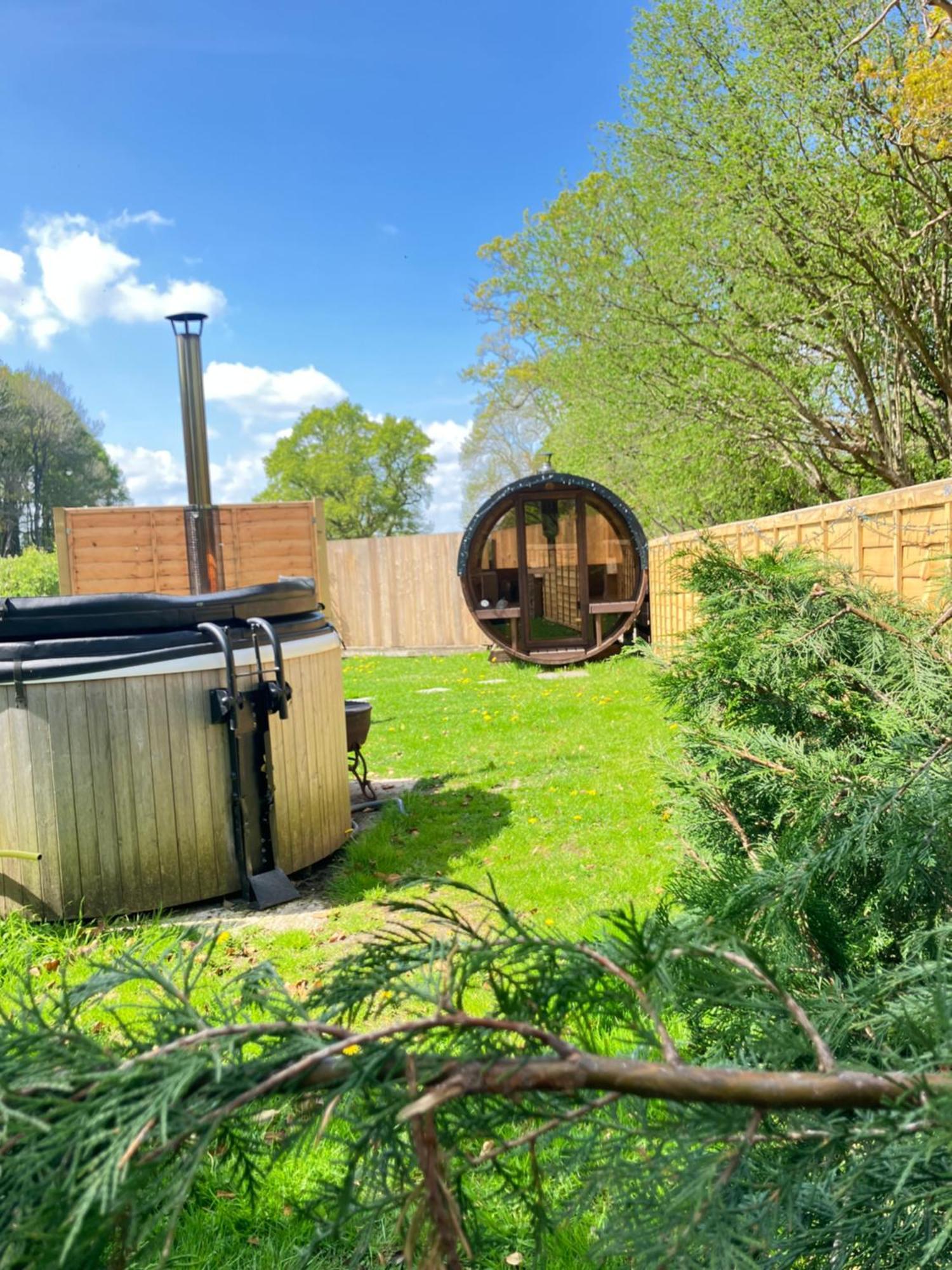 The Hideaway At Hiddenwood Glamping Hotel Corsley Екстериор снимка